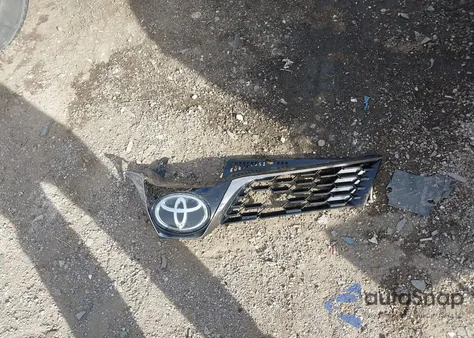 2018 Toyota Sienna Se 8 Passenger from USA, damaged, VIN 5TDXZ3DC1JS940252